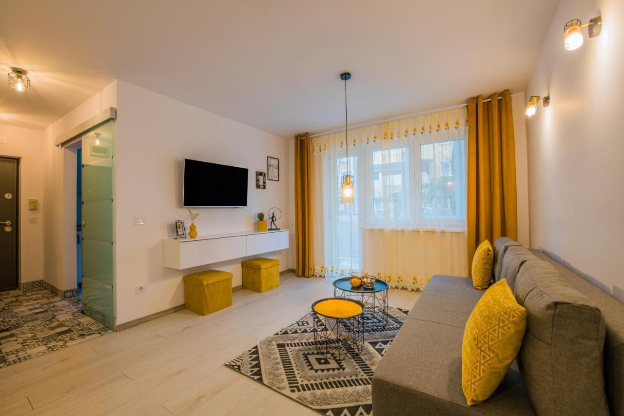 Kitty Sunflower Apartment Alba Iulia Eksteriør billede