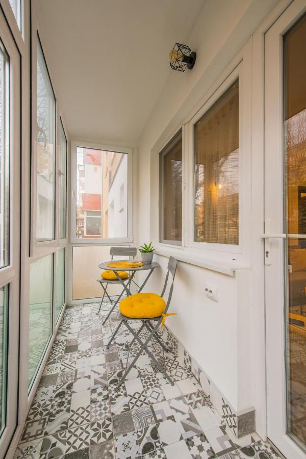 Kitty Sunflower Apartment Alba Iulia Eksteriør billede